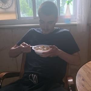 Meet your Posher, Alex